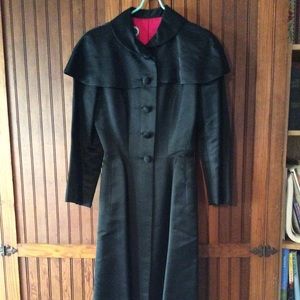 Amazing black silky coat with shawl collar Pink l